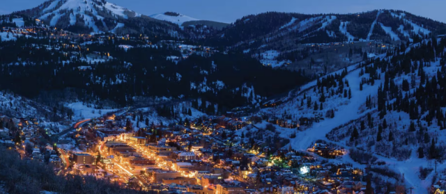 7 Enchanting Destination Ideas for the Holidays